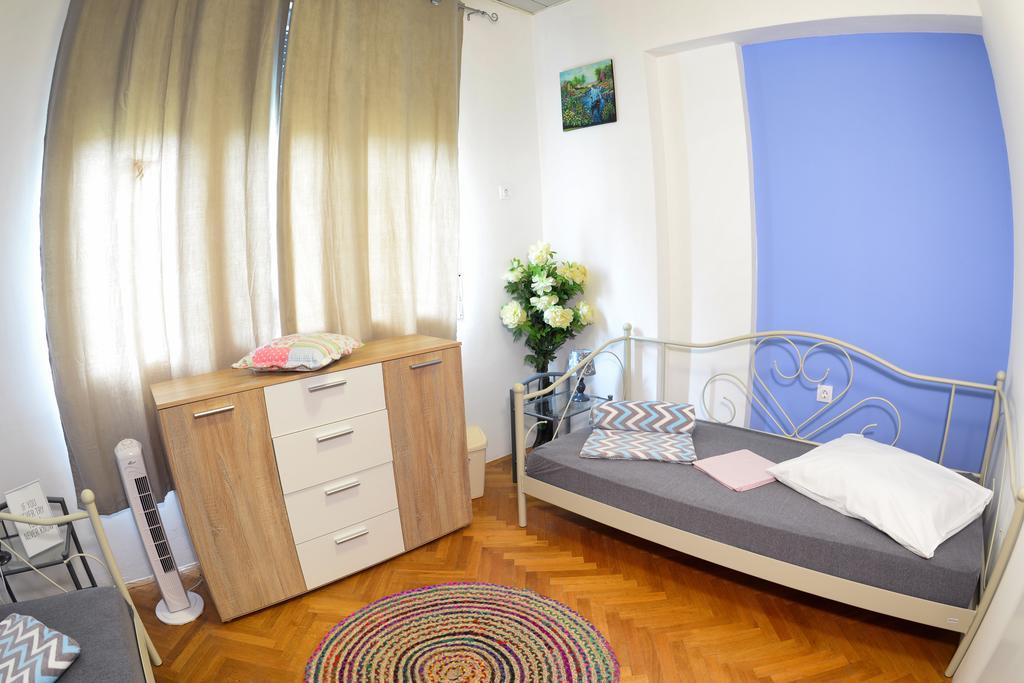 Hostel Crazy House Pula