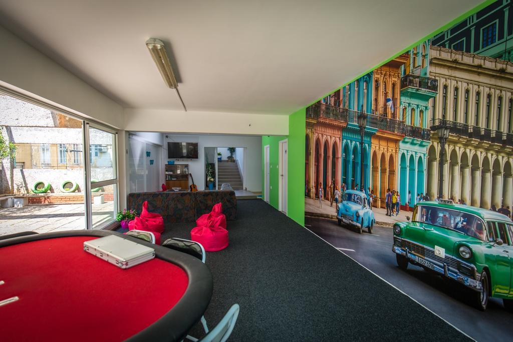 Crazy House Hostel *